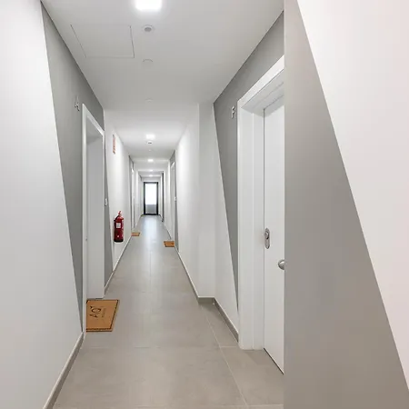 Dolmen Group-apartment Martiricos * Malaga